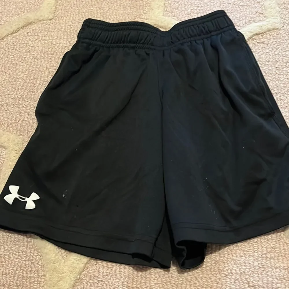Under armour mesh shorts